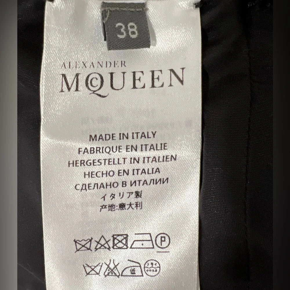 Alexander McQueen Jersey cross front wrap Dress - Picture 9 of 10